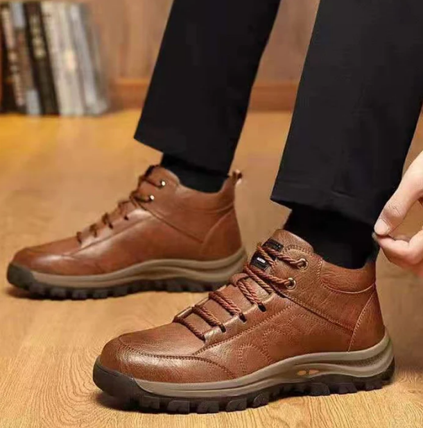 Erkekler için her hava koşuluna uygun deri ortopedik ayakkabılar