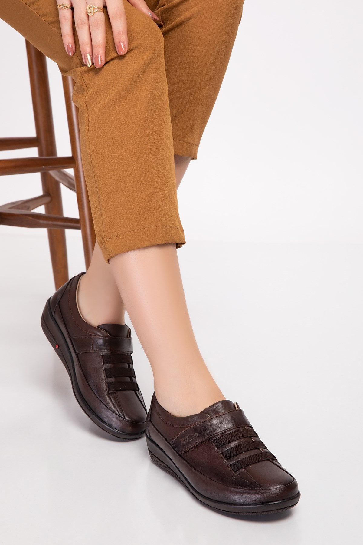 ORTOPEDiK DİYABET DERİ AYAKKABI KADIN 002